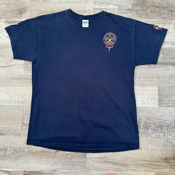 Navy Blue Boy Scouts Embroidered t shirt
Gildan 00s tagged men’s L 
 21x28 - Picture 2 of 6